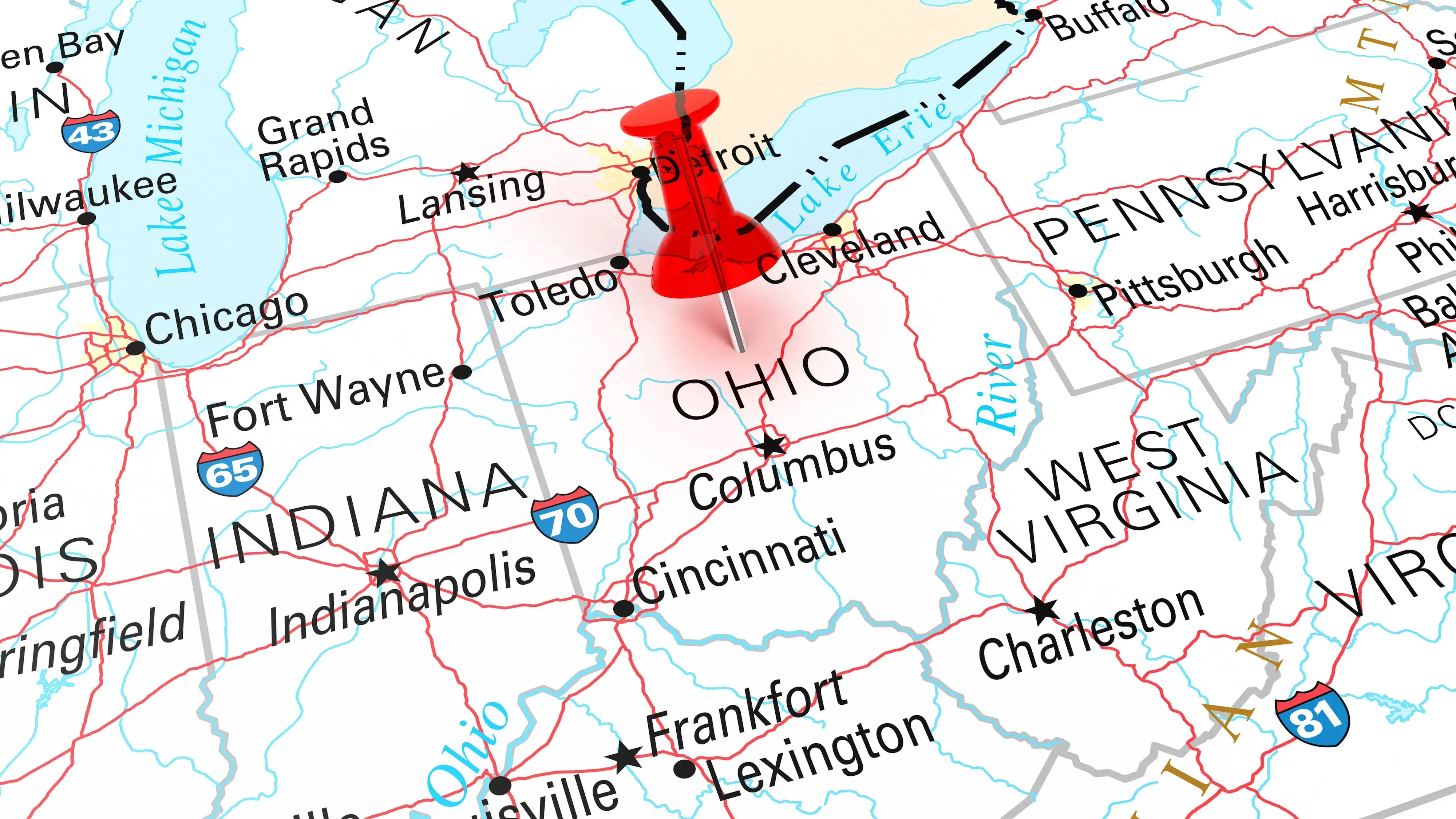 Map with pushpin in Ohio